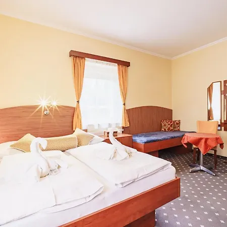 Francis Spa Hotel